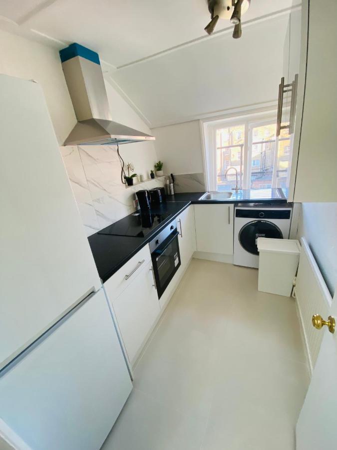 Modern 1 Bedroom Flat In Paddington London Bagian luar foto