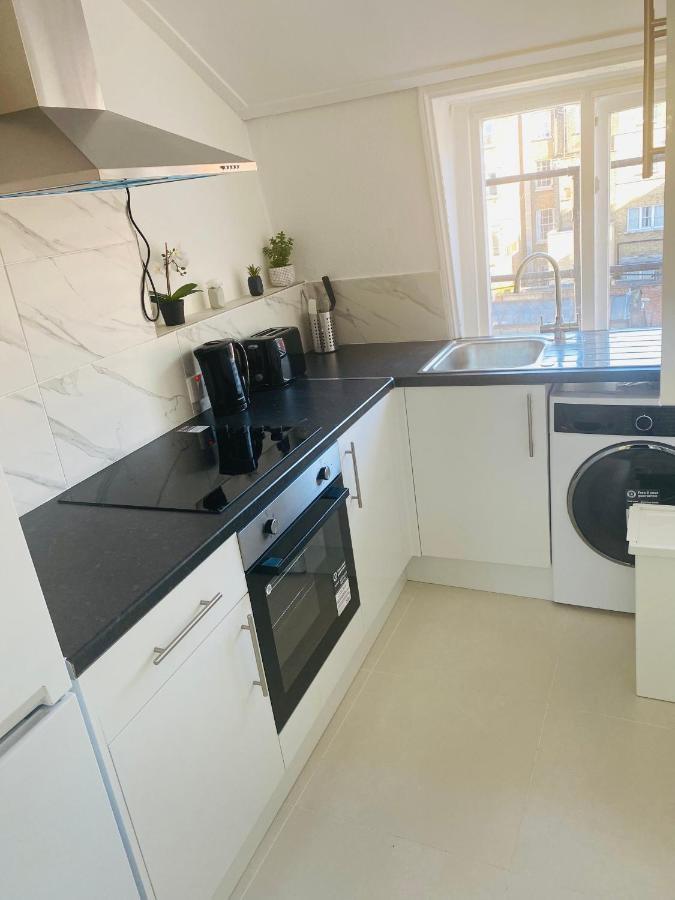 Modern 1 Bedroom Flat In Paddington London Bagian luar foto