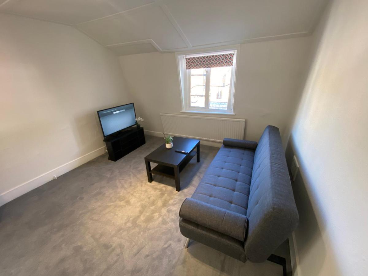 Modern 1 Bedroom Flat In Paddington London Bagian luar foto